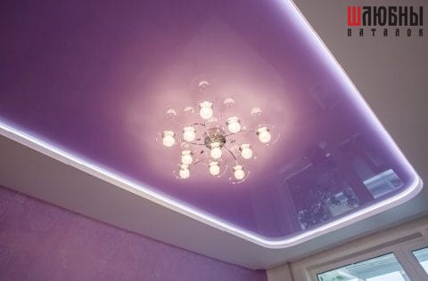 Двухуровневый потолок с подсветкой в гостиную